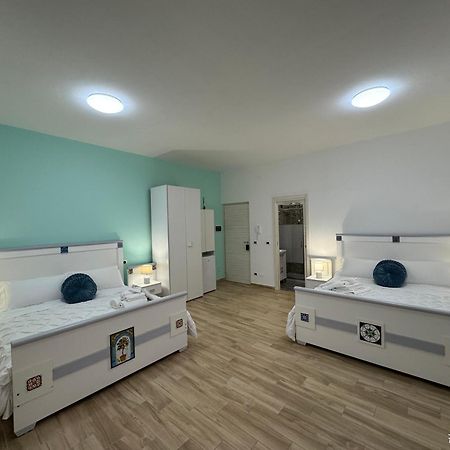 Emerella Luxury Suites-Siderno Lungomare Ngoại thất bức ảnh