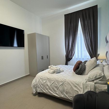 Emerella Luxury Suites-Siderno Lungomare Ngoại thất bức ảnh
