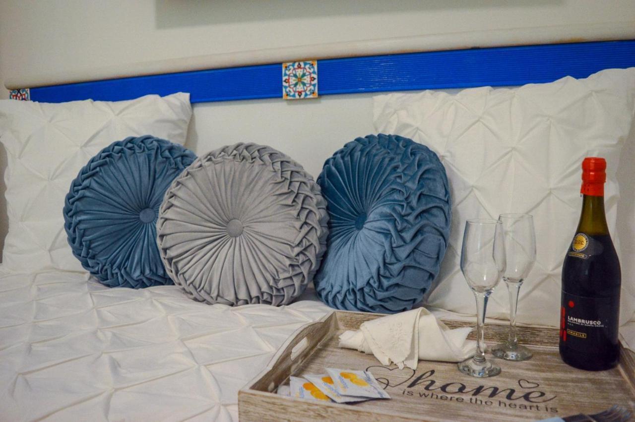 Emerella Luxury Suites-Siderno Lungomare Ngoại thất bức ảnh