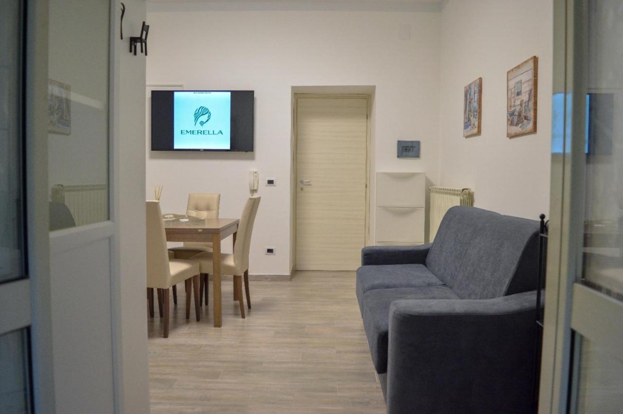 Emerella Luxury Suites-Siderno Lungomare Ngoại thất bức ảnh