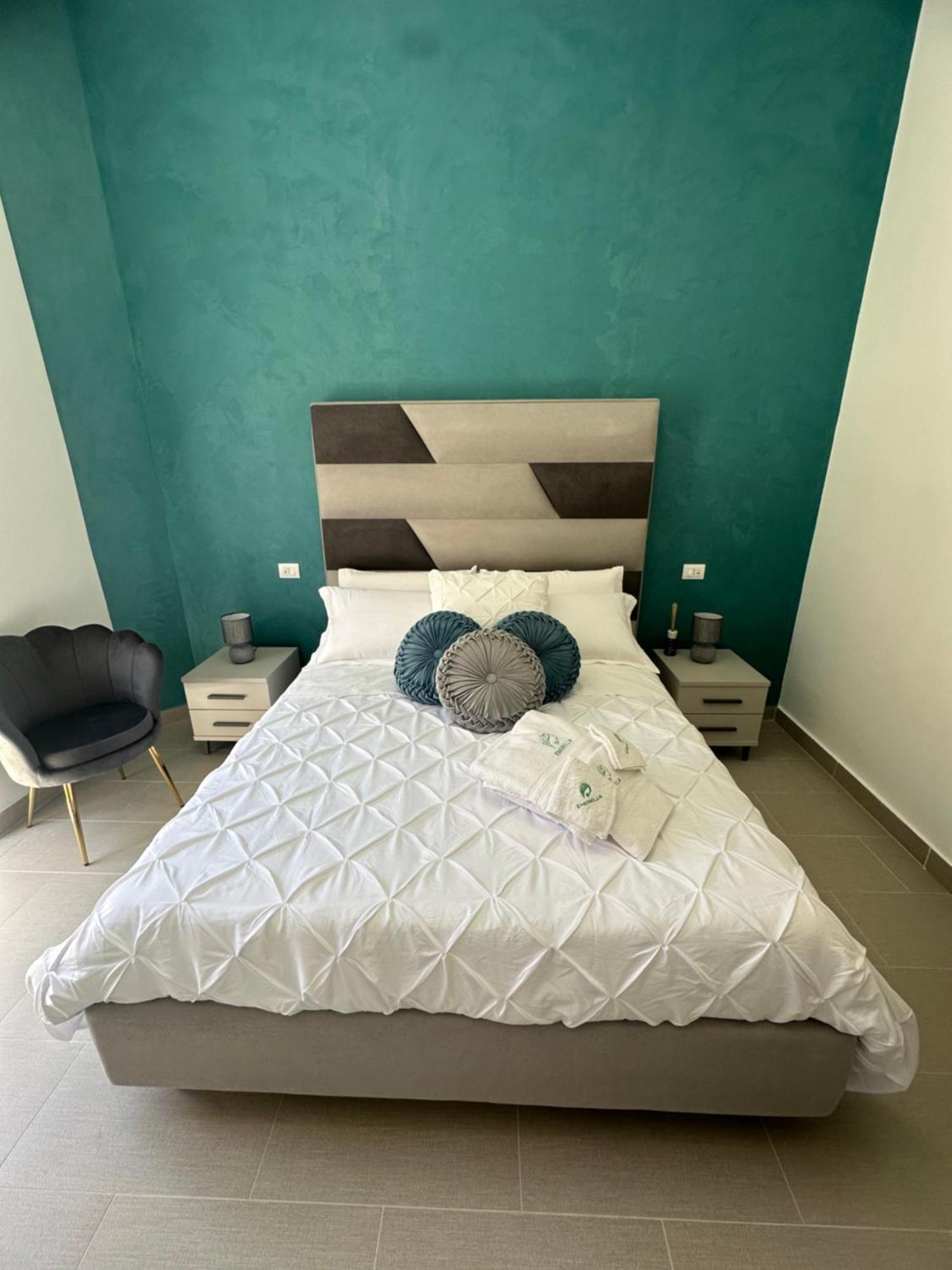Emerella Luxury Suites-Siderno Lungomare Ngoại thất bức ảnh