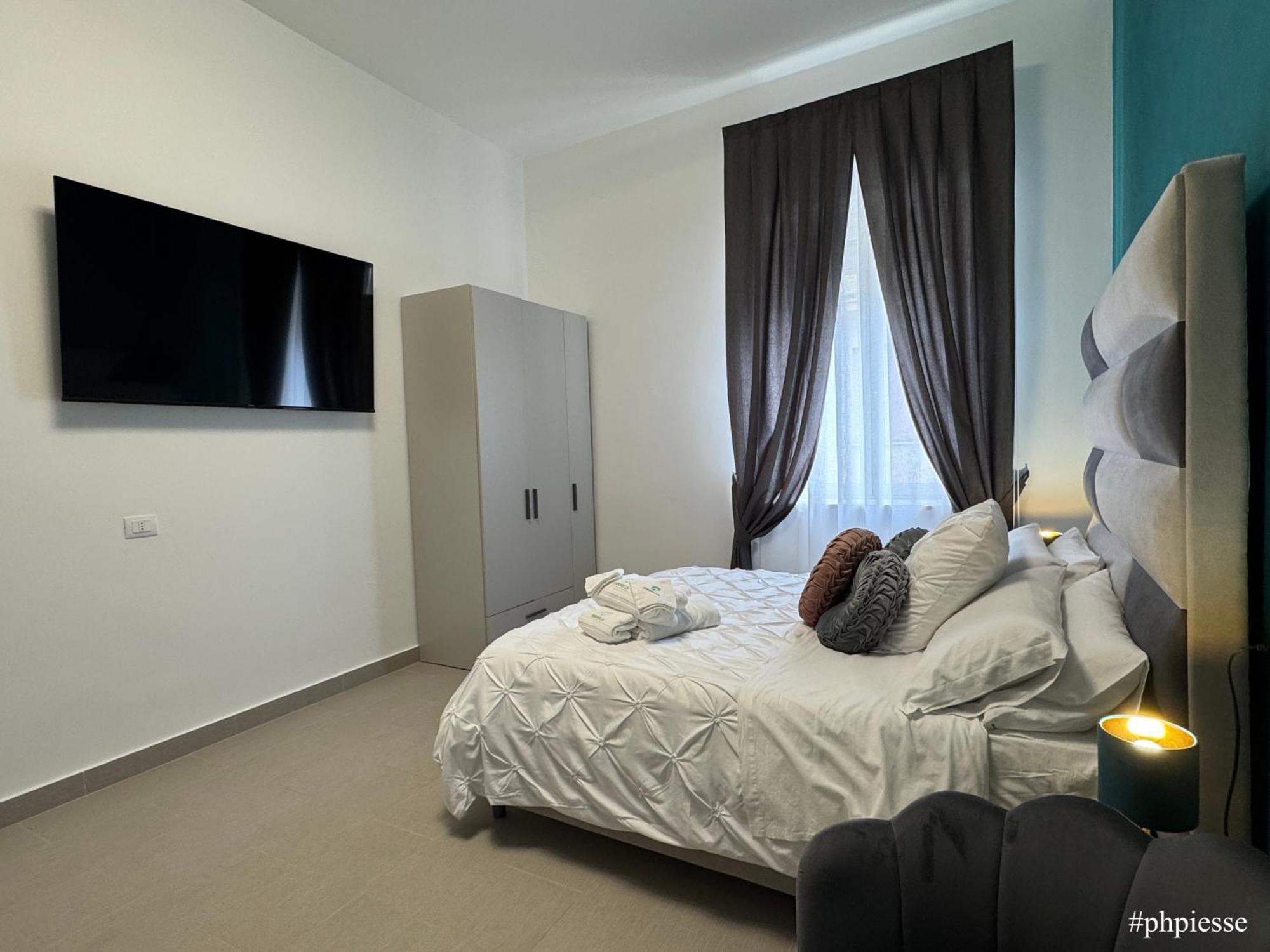Emerella Luxury Suites-Siderno Lungomare Ngoại thất bức ảnh