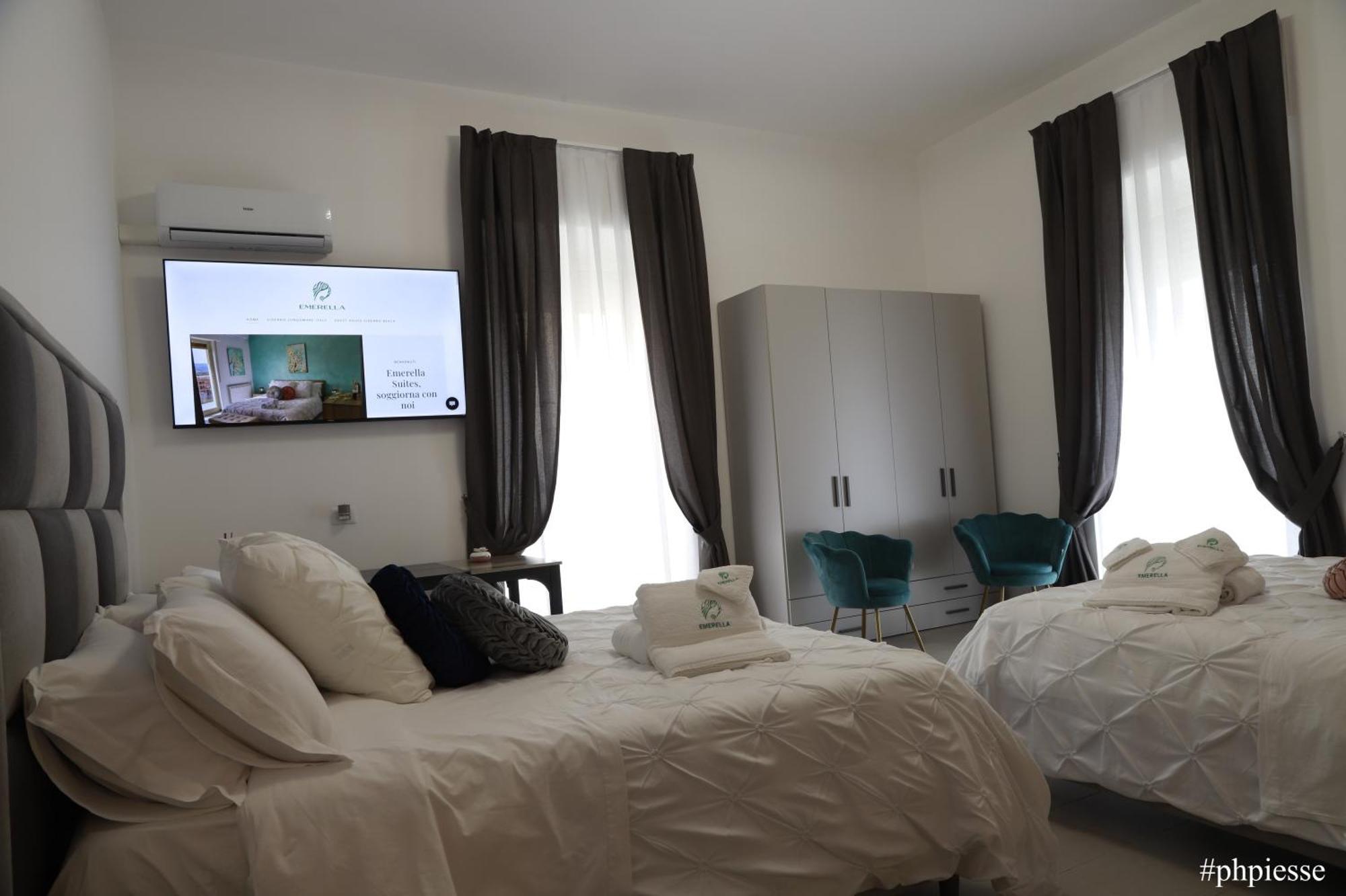 Emerella Luxury Suites-Siderno Lungomare Ngoại thất bức ảnh